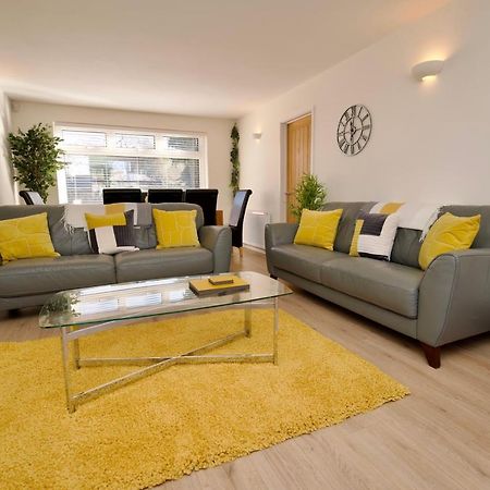 Dashing 4Bed Retreat - Walk To Stratford Town Centre & Shakespeare'S Birthplace Villa Kültér fotó